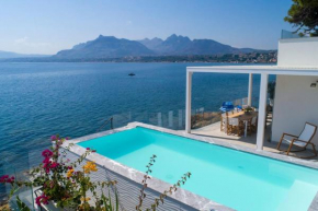 Design house with pool & direct access to the sea Santa Flavia